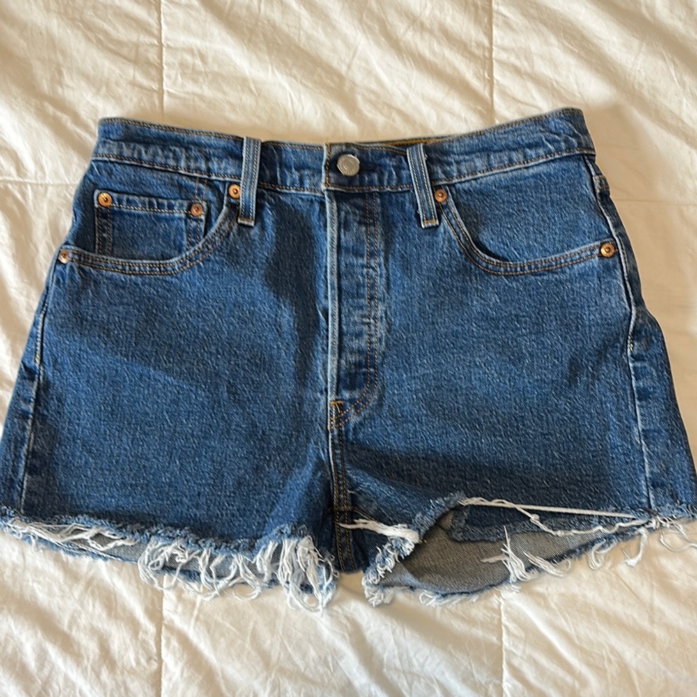 Levi’s women shorts